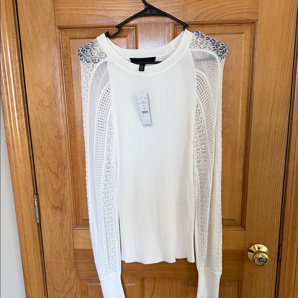 White House, Black market Lace Sleeve Top